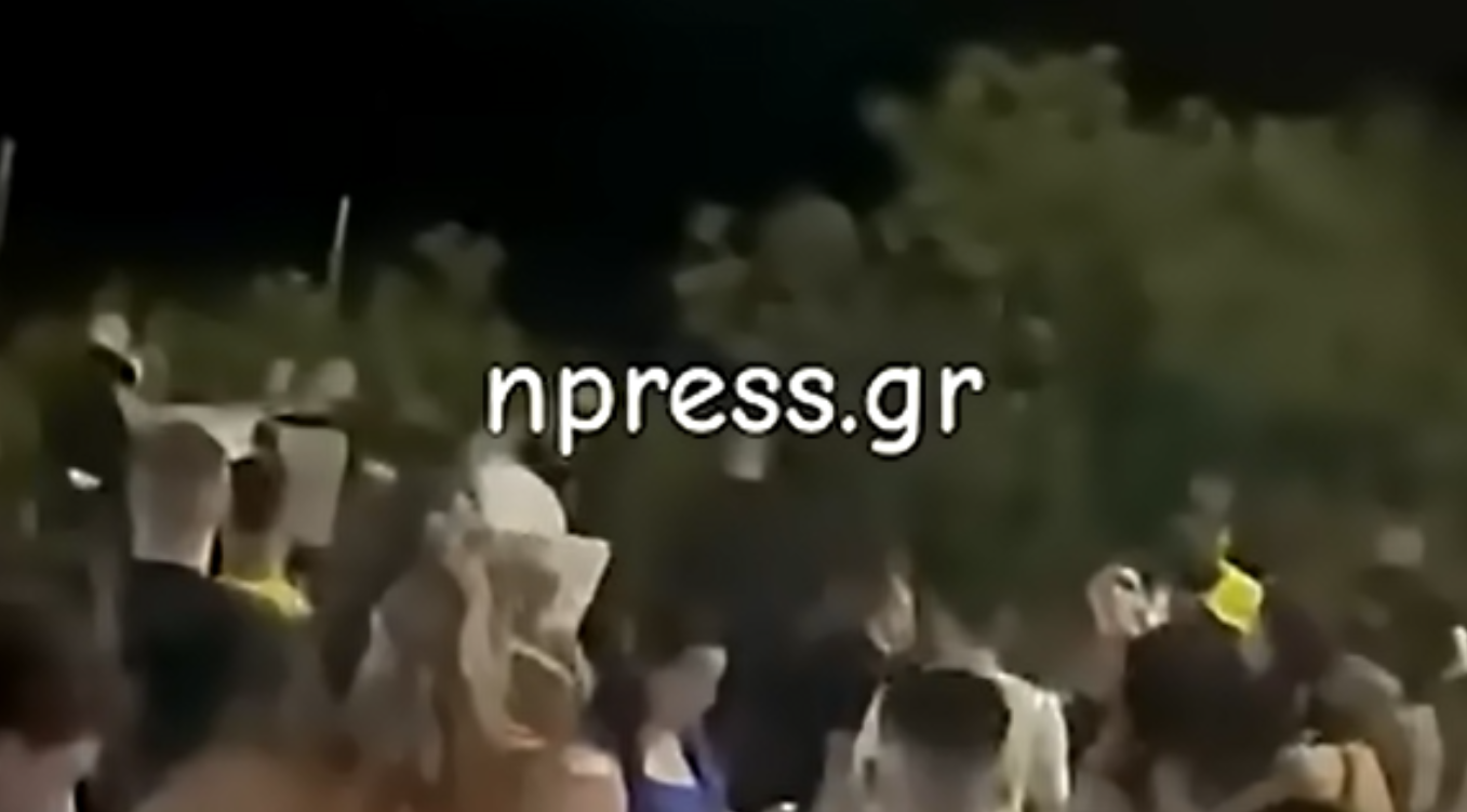Άγριο κλωτσομπούνι σε πανηγύρι στο Αντίρριο (VIDEO)