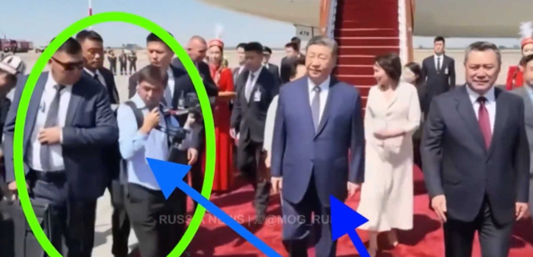 Πάτησε το «απαγορευμένο» σημείο στο κόκκινο χαλί – Η αστραπιαία αντίδραση της φρουράς του Σι Τζινπίνγκ (VIDEO)