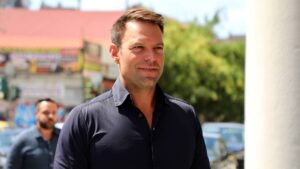 O Στέφανος Κασσελάκης διαγωνίζεται στο Cash or Trash
